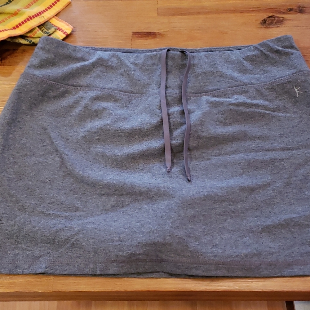 Danskin Skort